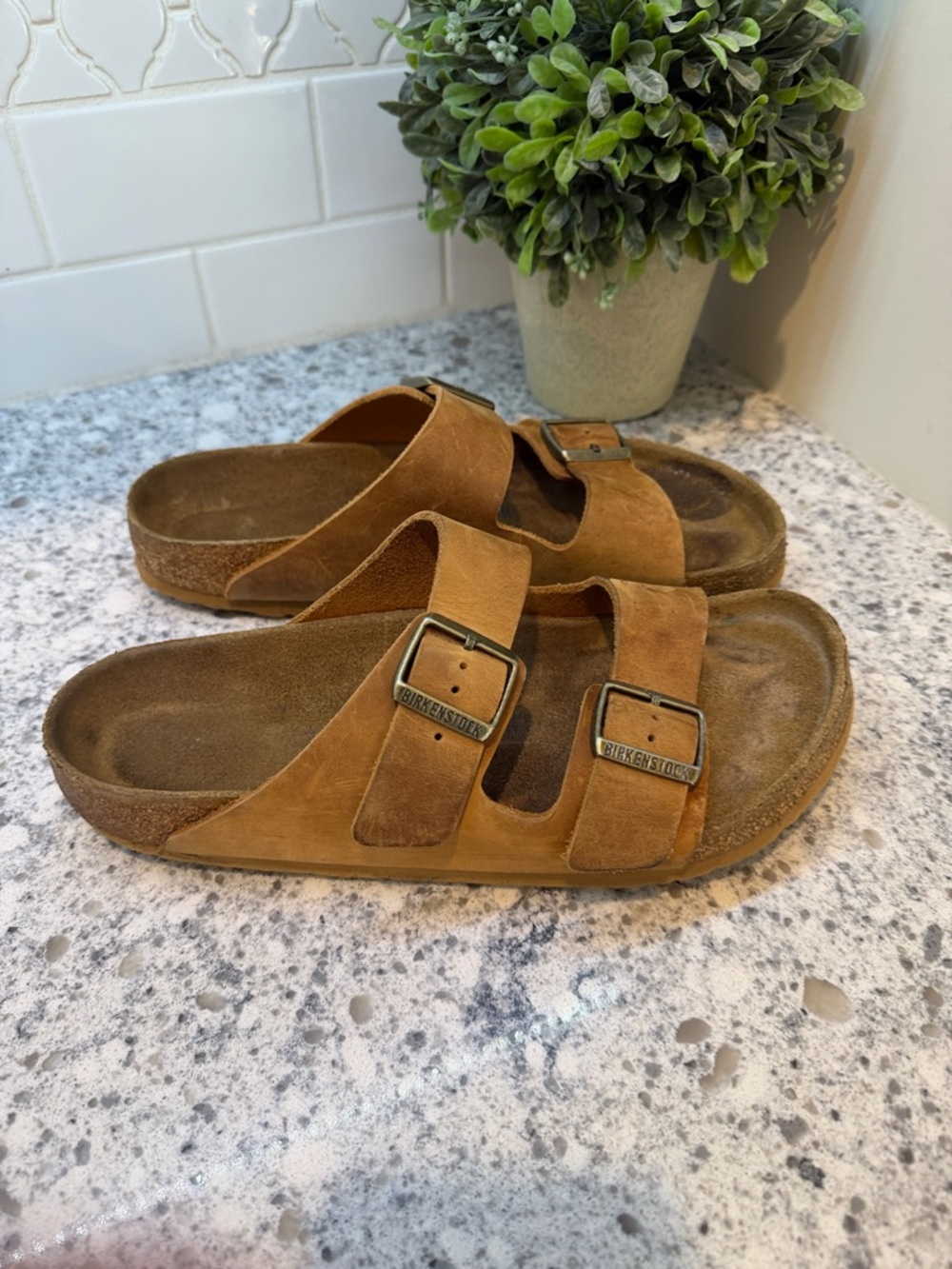 Birkenstock Arizona slides sandals womens size 10.5-11 READ
